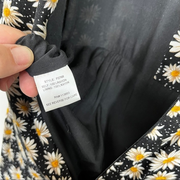 Sugar Lips daisy print jumpsuit - Picture 7 of 12